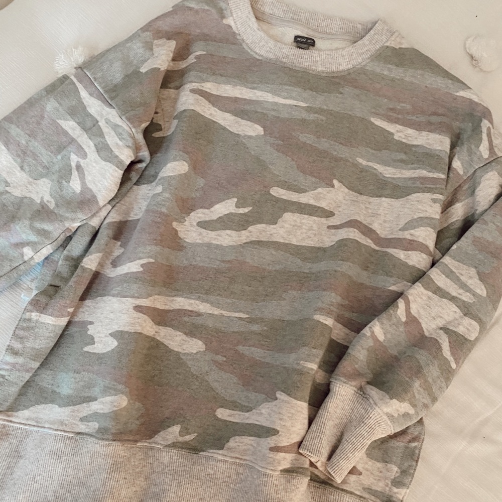 Aerie Sweatshirt (barely worn)